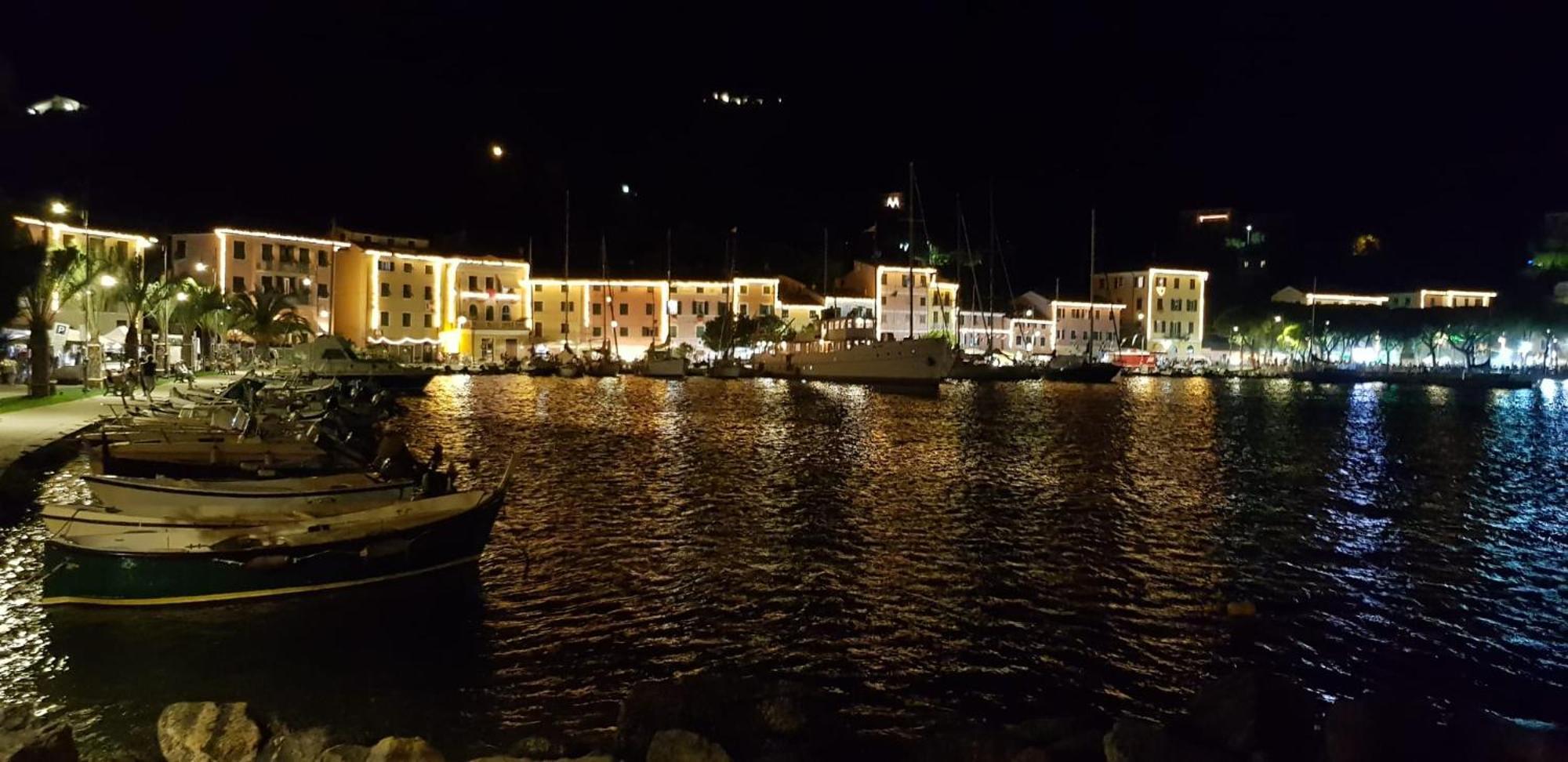 Apartment Giulio's Terraces In The Bay Porto Venere